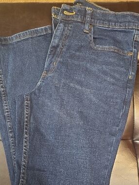 Men's Dark Blue Classic Straight Jeans